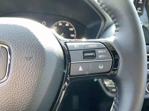 New 2026 Honda HR-V EX-L image 18