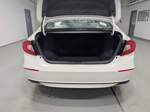 Used 2018 Honda Accord LX image 34