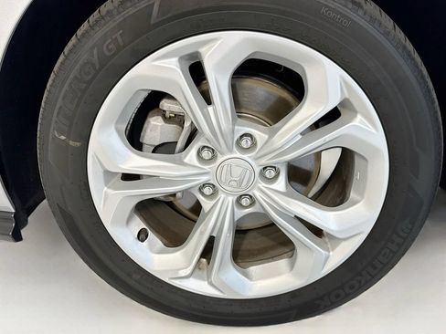 Certified 2024 Honda Accord LX image 30