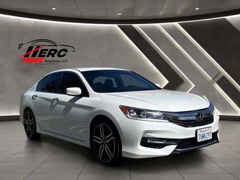 Used 2017 Honda Accord Sport image 51