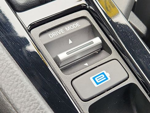 Used 2025 Honda Accord Sport image 26