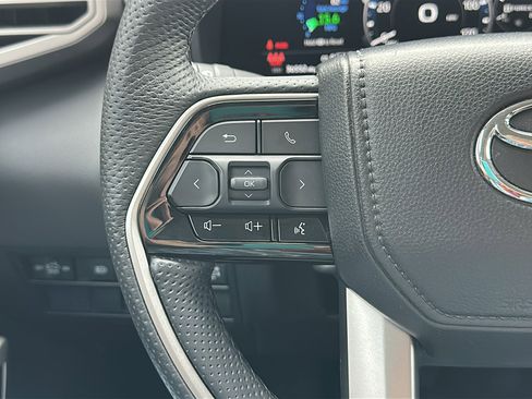 Used 2023 Toyota Tundra Limited image 16