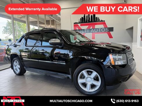 Used 2013 Chevrolet Avalanche LTZ AWD/4WD image 2