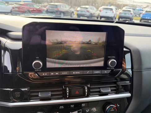 Used 2025 Nissan Pathfinder SV w/ Cargo Package image 18