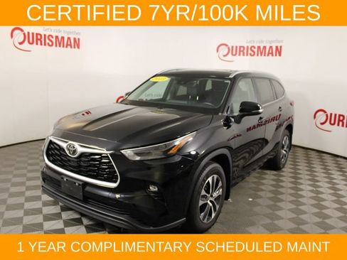 Used 2023 Toyota Highlander XLE AWD/4WD image 2