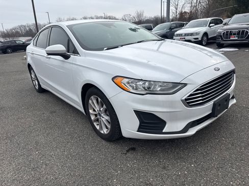 Used 2020 Ford Fusion SE image 7