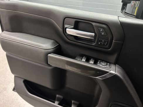 Used 2022 GMC Sierra 2500 AT4 w/ AT4 Premium Plus Package AWD/4WD image 14