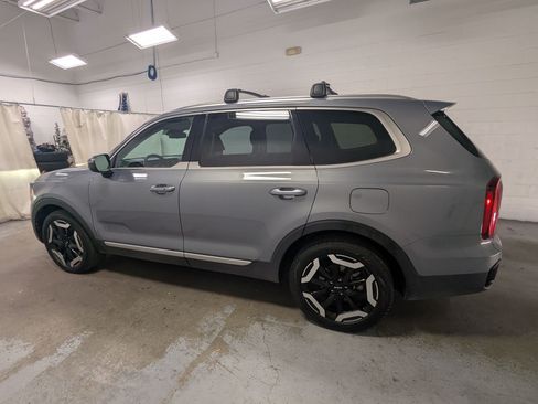 Used 2025 Kia Telluride S AWD/4WD image 10