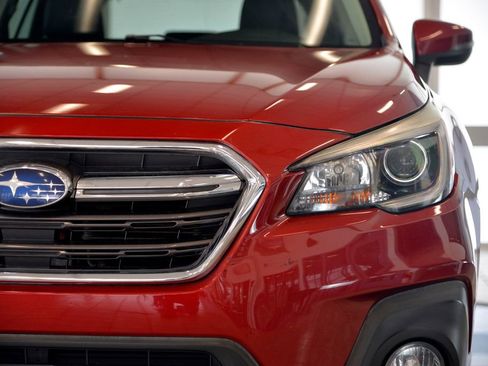Used 2019 Subaru Outback 2.5i Limited w/ Popular Package #2 AWD/4WD image 12