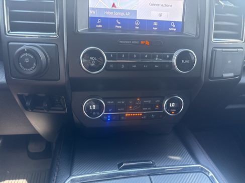 Used 2020 Ford Expedition Max Limited w/ Equipment Group 303A AWD/4WD image 22