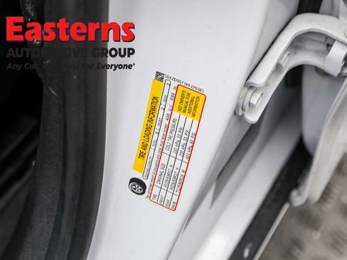 Used 2023 Chevrolet Malibu LT image 34