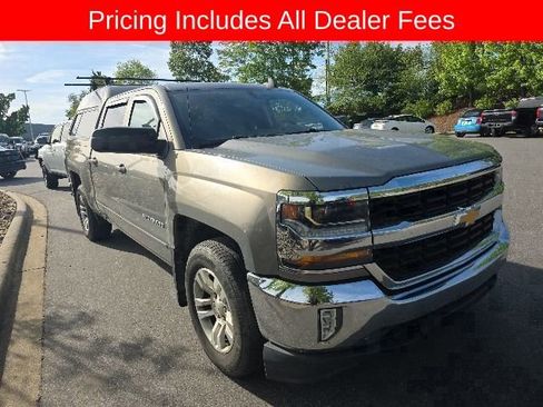 Used 2017 Chevrolet Silverado 1500 LT w/ All Star Edition AWD/4WD image 16