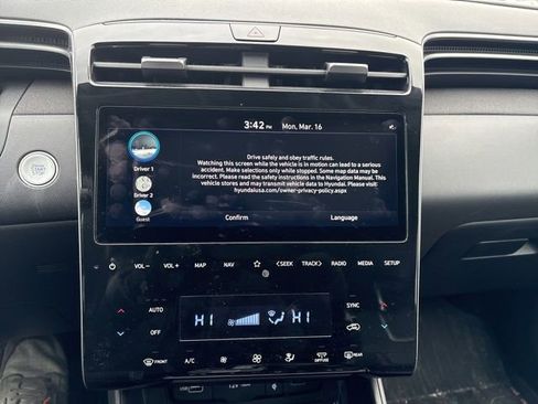 Certified 2023 Hyundai Tucson Limited image 16