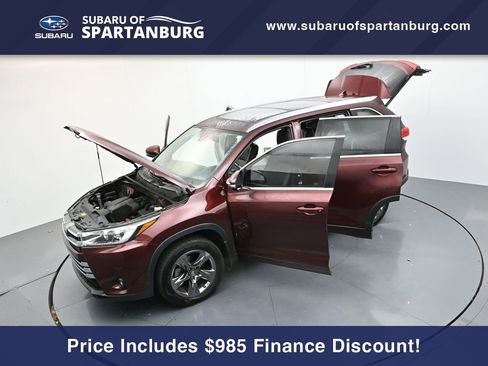 Used 2018 Toyota Highlander Limited Platinum image 36