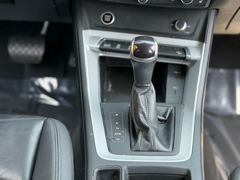 Used 2023 Audi Q3 2.0T Premium image 48