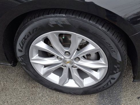 Used 2022 Chevrolet Malibu LT image 9