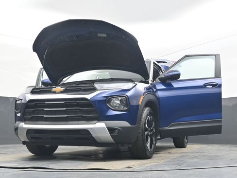 Used 2023 Chevrolet TrailBlazer LT w/ Convenience Package image 39