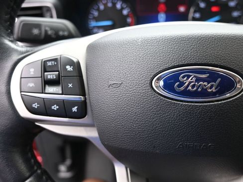 Used 2021 Ford Explorer XLT w/ Equipment Group 202A image 15