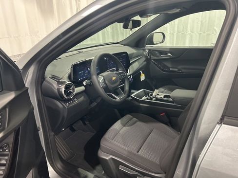 New 2026 Chevrolet Equinox LT image 7