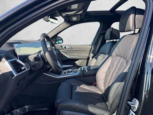 New 2026 BMW X5 xDrive50e image 8