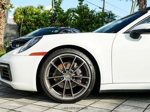 Used 2020 Porsche 911 Carrera RWD image 4