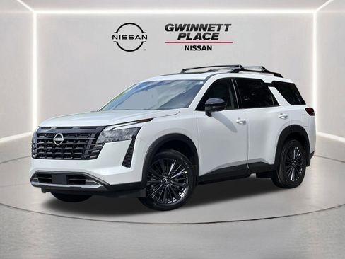 New 2026 Nissan Pathfinder SL FWD image 1