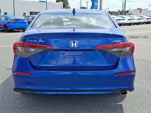 Certified 2024 Honda Civic Sport image 5