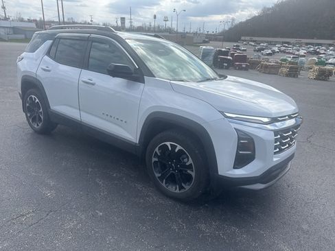 Used 2025 Chevrolet Equinox LT w/ Convenience Package II image 7