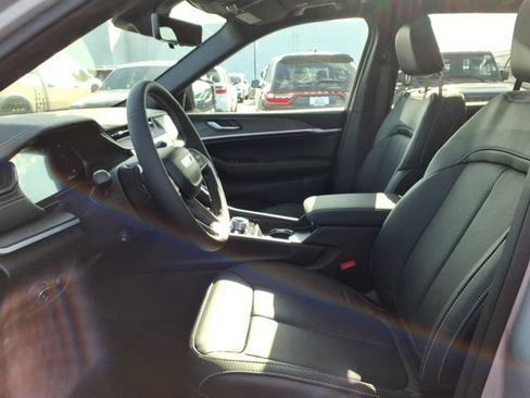 New 2026 Jeep Grand Cherokee Limited AWD/4WD image 14