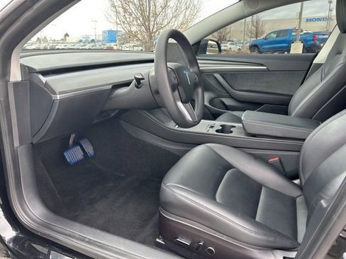 Used 2023 Tesla Model 3 Standard Range image 17