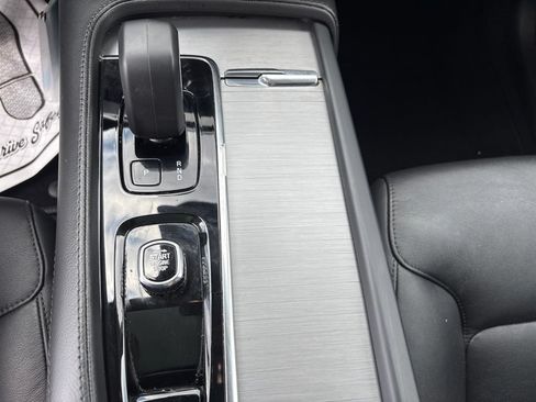 Certified 2023 Volvo XC90 B5 Core w/ Climate Package AWD/4WD image 24