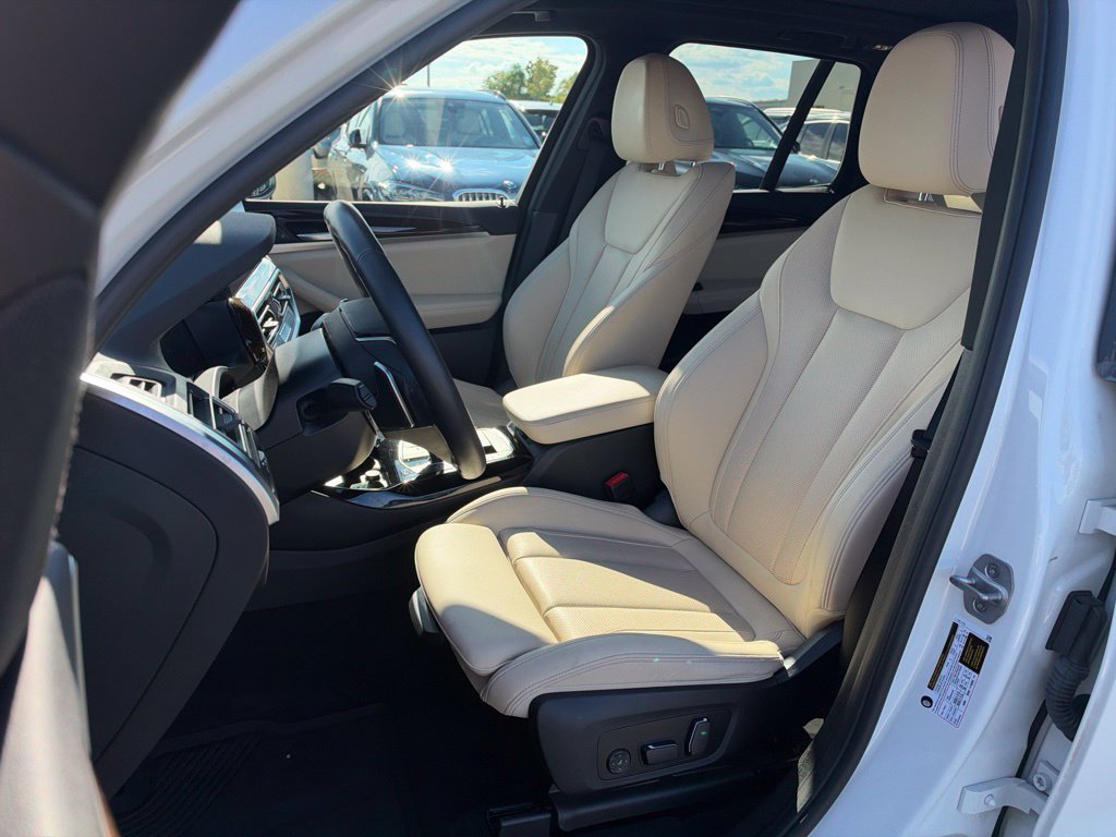 Certified 2024 BMW X3 sDrive30i w/ Premium Package RWD image 13