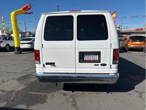 Used 2013 Ford E-150 and Econoline 150 Wagon RWD image 11