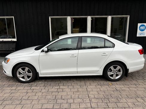 Used 2014 Volkswagen Jetta TDI Value Edition image 2