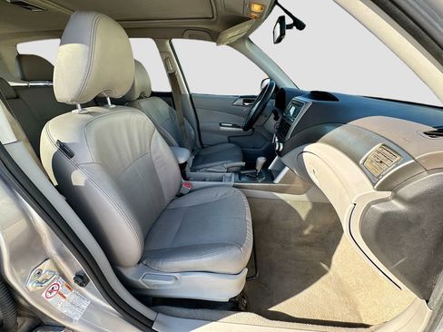 Used 2010 Subaru Forester 2.5X Limited image 32