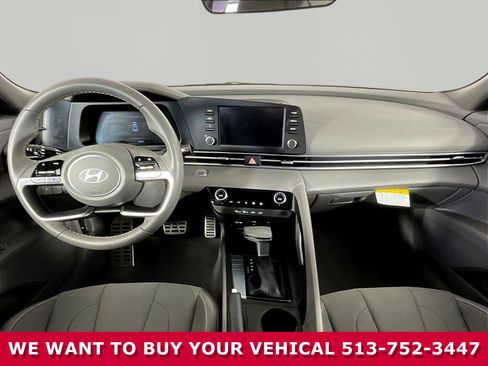 Used 2025 Hyundai Elantra Sport w/ Cargo Package FWD image 7