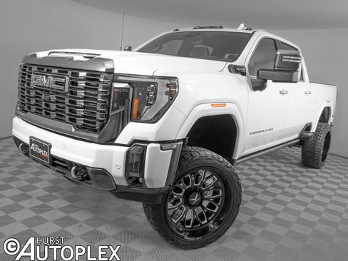 Used 2024 GMC Sierra 2500 Denali Ultimate image 1