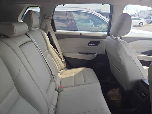 Used 2021 Nissan Rogue SV w/ Premium Package FWD image 13