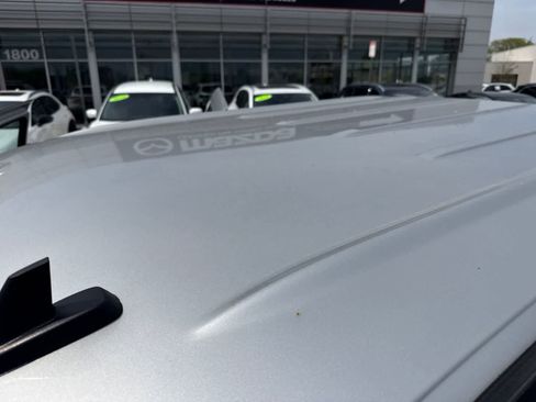 Used 2010 Chevrolet Avalanche LT AWD/4WD image 18