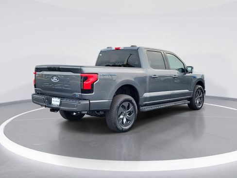 New 2025 Ford F150 Lightning Flash image 3
