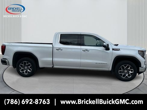 New 2025 GMC Sierra 1500 SLT w/ SLT Convenience Package image 4