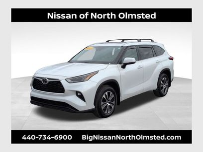 Used 2022 Toyota Highlander XLE