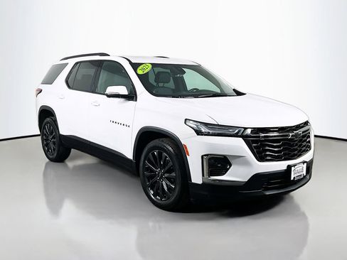 Used 2023 Chevrolet Traverse RS AWD/4WD image 3