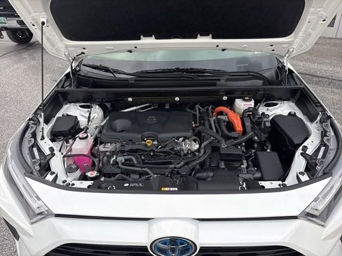 Used 2024 Toyota RAV4 LE image 9