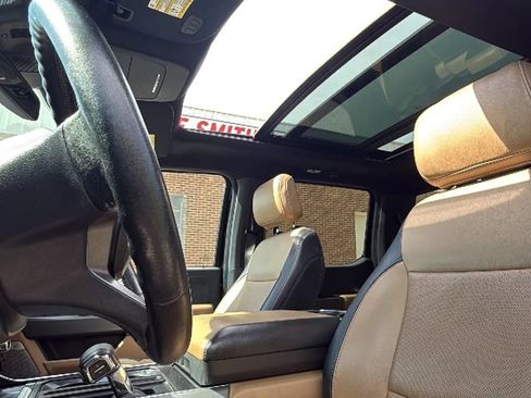 Used 2022 Ford F150 Lariat w/ Max Trailer Tow Package AWD/4WD image 25