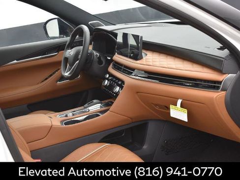 Certified 2025 INFINITI QX60 Autograph w/ Cargo Package image 6