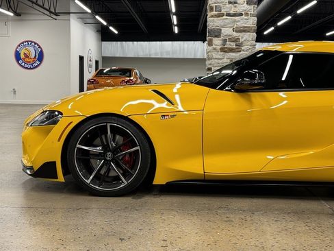 Used 2021 Toyota Supra RWD image 5