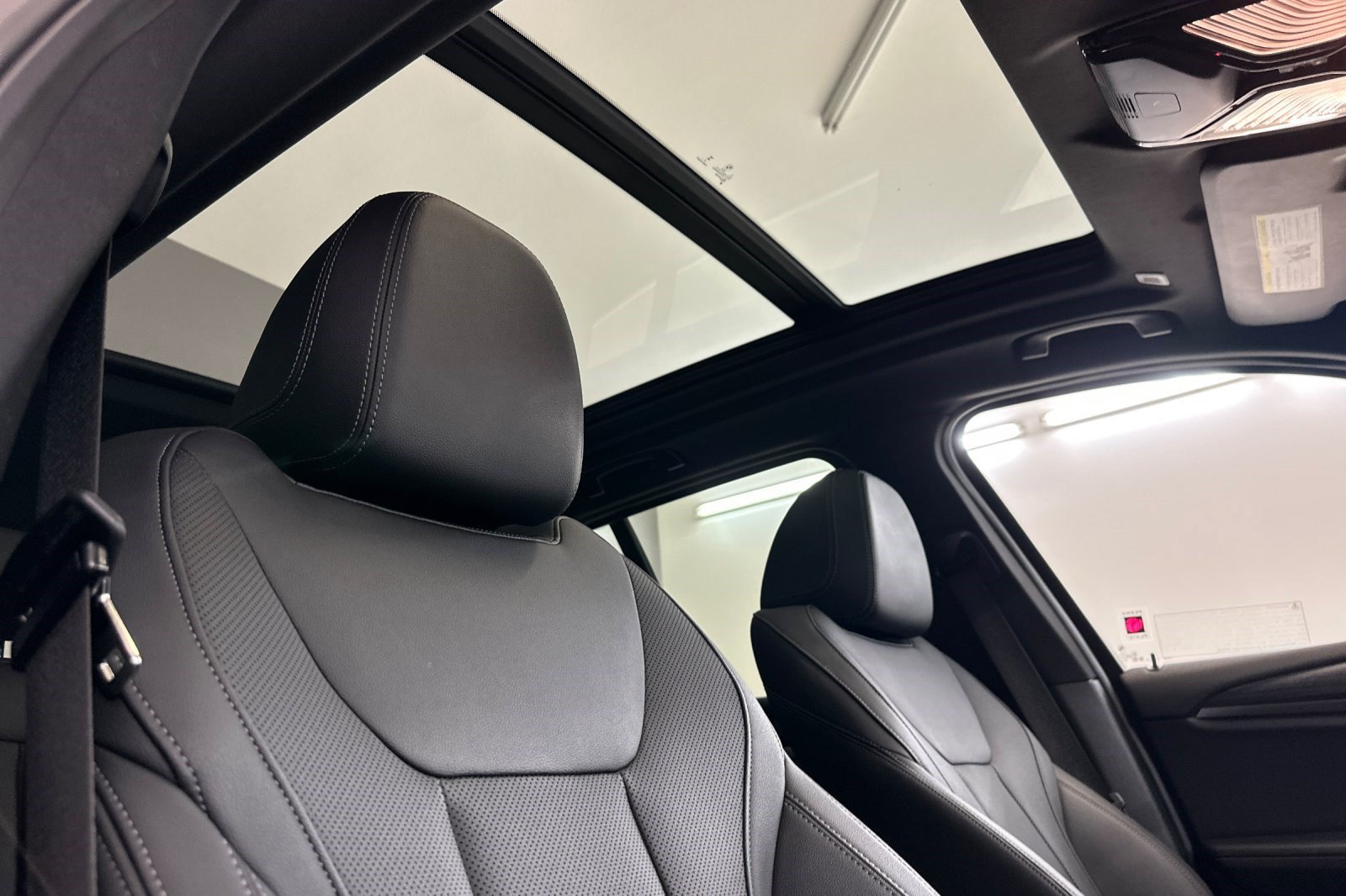 Certified 2024 BMW X3 sDrive30i w/ Convenience Package w/ZPA RWD image 24