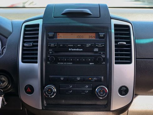 Used 2012 Nissan Frontier PRO-4X AWD/4WD image 26