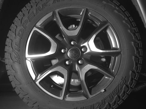 Used 2025 Jeep Compass Trailhawk AWD/4WD image 15